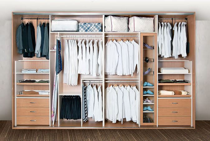 Minimalist Study Table with Bookshelves, Task Lighting & Ergonomic Setup - Execution #